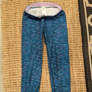 Patagonia Girls Capilene Baselayer Size XL (14)